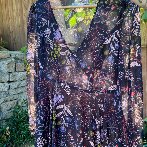 Kimchi Blue Floral Chiffon Long Sleeve Dress Size 4 - Picture 2 of 6